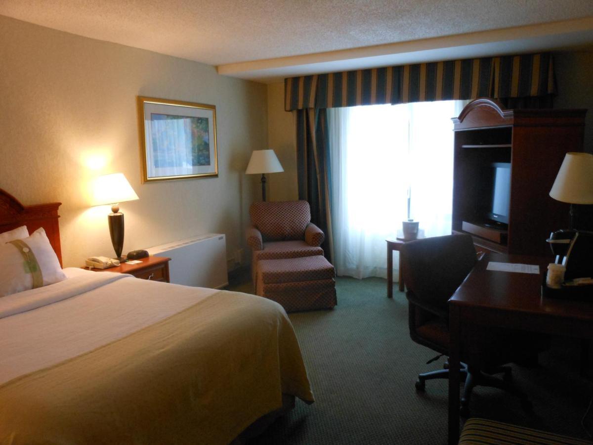 Holiday Inn South Burlington, An Ihg Hotel Екстер'єр фото